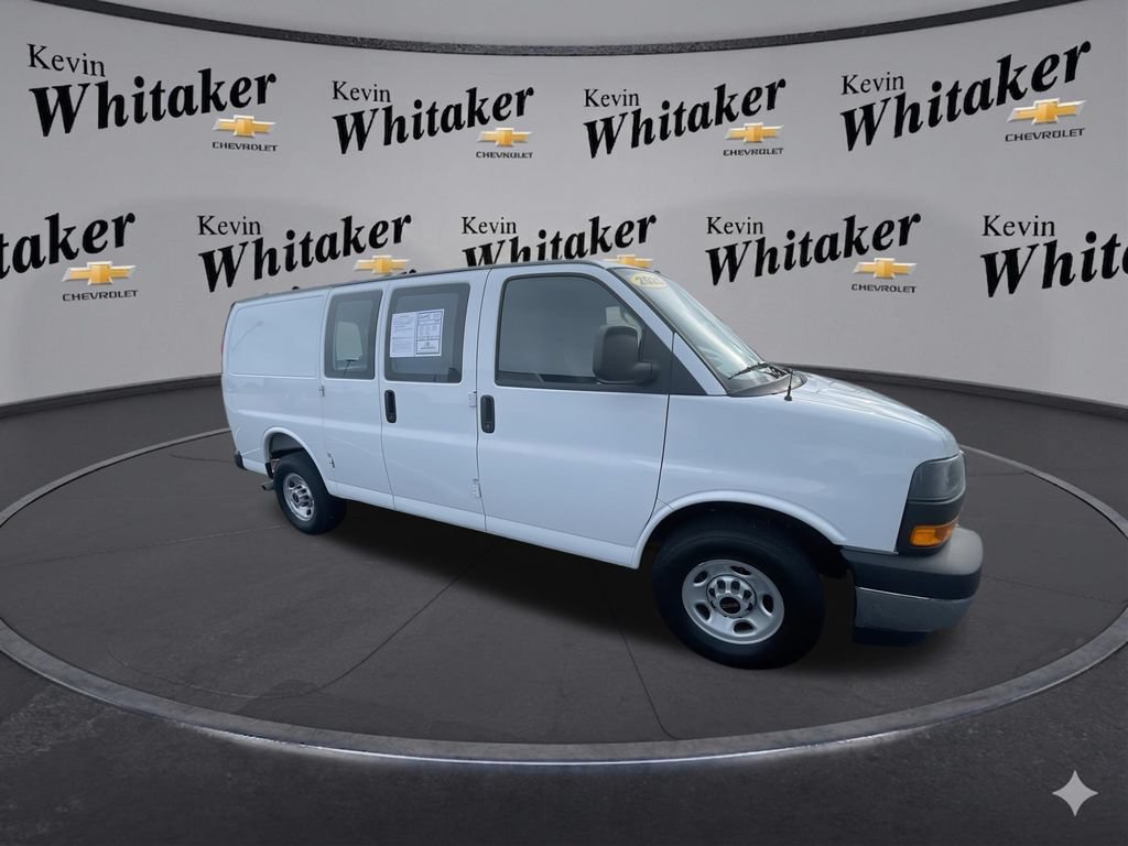 Used 2025 GMC Savana 2500 - photo 2