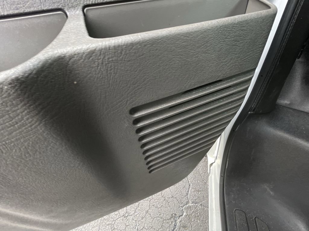 Used 2025 GMC Savana 2500 - photo 23