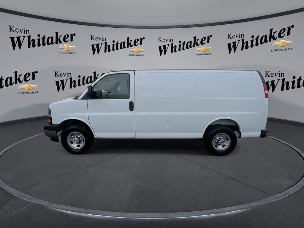 Used 2025 Chevrolet Express 2500 - photo 7