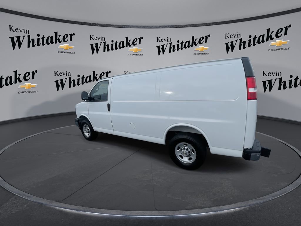 Used 2025 Chevrolet Express 2500 - photo 8