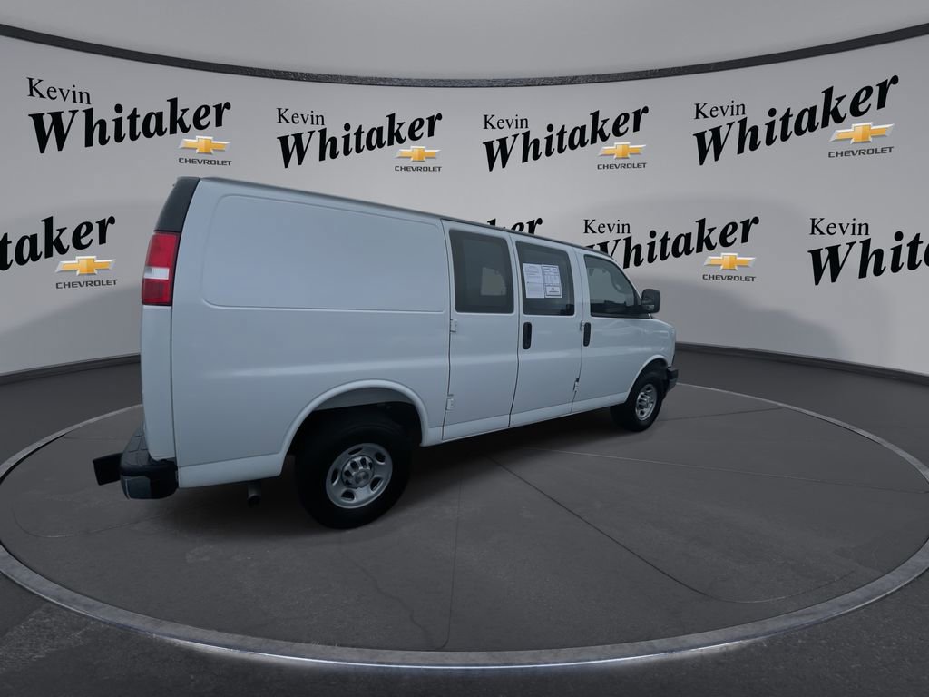 Used 2025 Chevrolet Express 2500 - photo 10