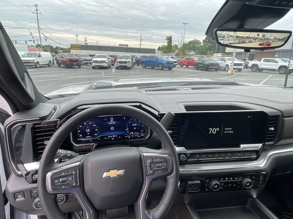 Used 2025 Chevrolet Silverado 2500 - photo 12