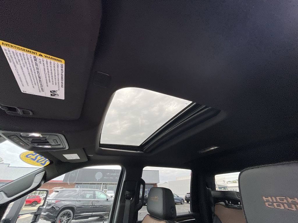 Used 2025 Chevrolet Silverado 2500 - photo 20