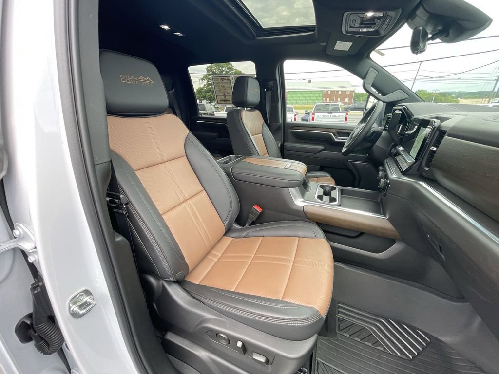 Used 2025 Chevrolet Silverado 2500 - photo 30