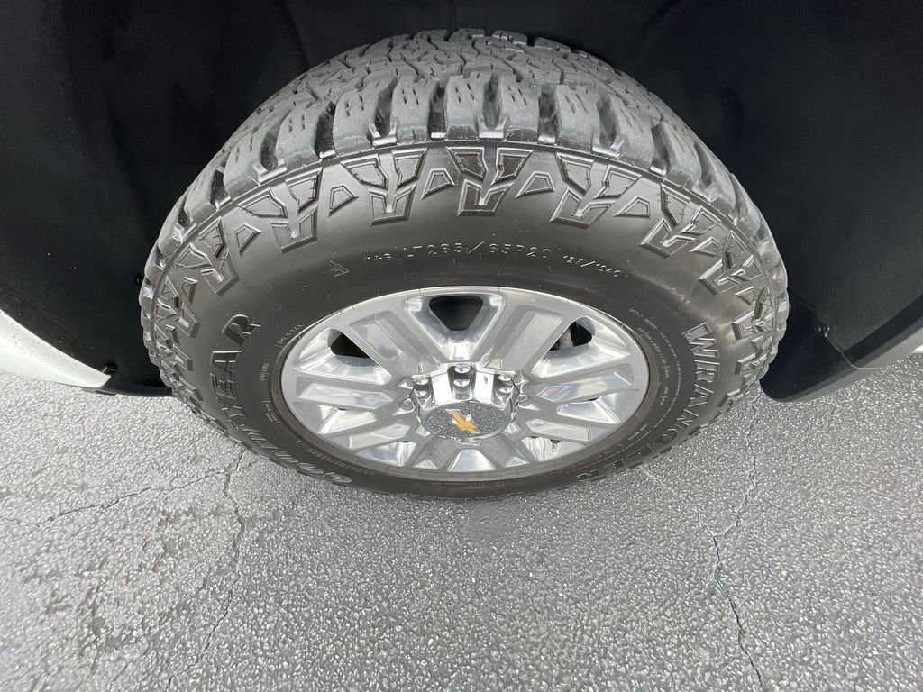 Used 2025 Chevrolet Silverado 2500 - photo 35