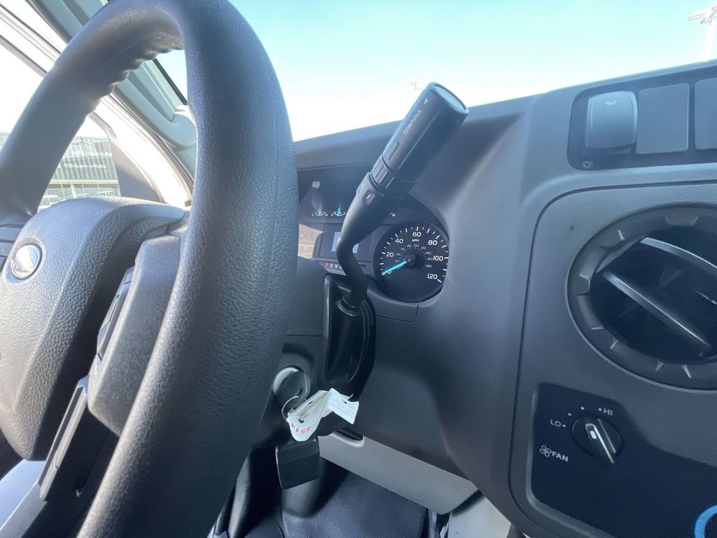 Used 2023 Ford E-350 - photo 17