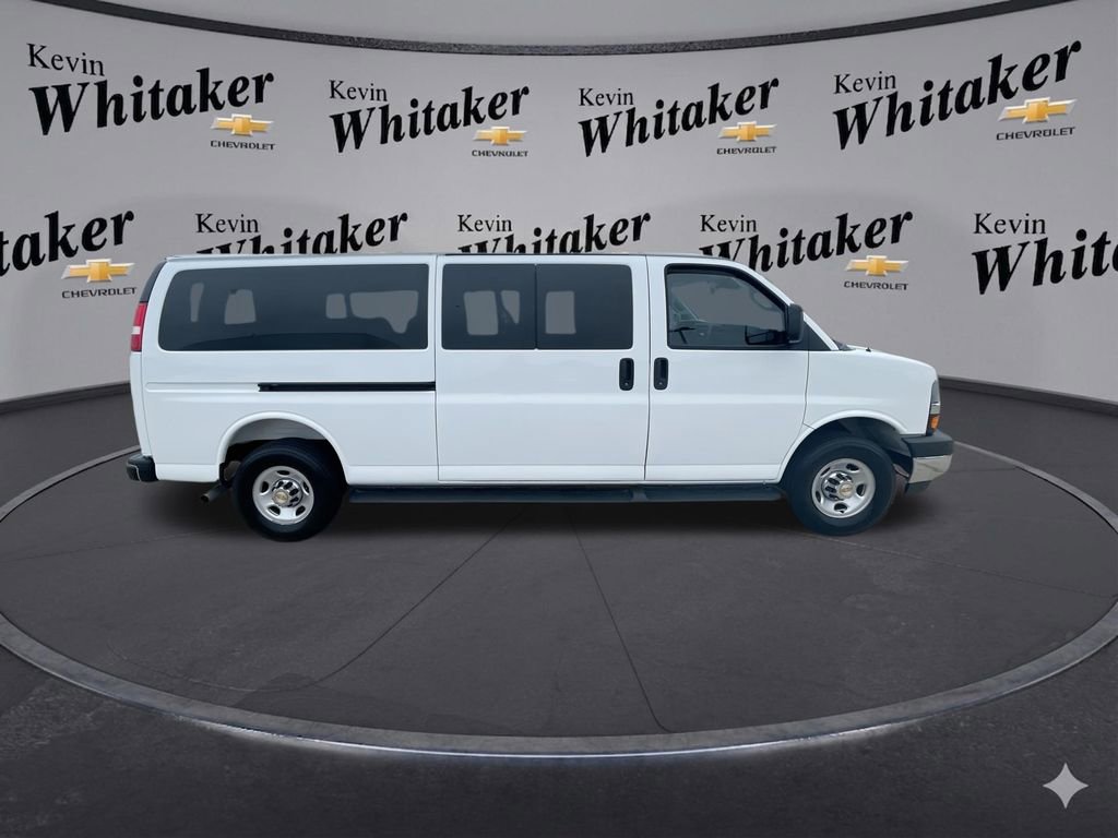 Used 2025 Chevrolet Express 3500 - photo 12