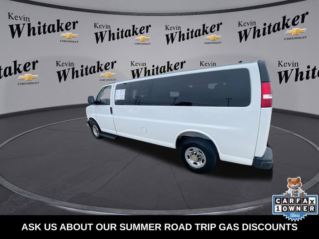 Used 2025 Chevrolet Express 3500 - photo 10