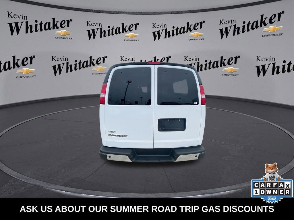 Used 2025 Chevrolet Express 3500 - photo 11