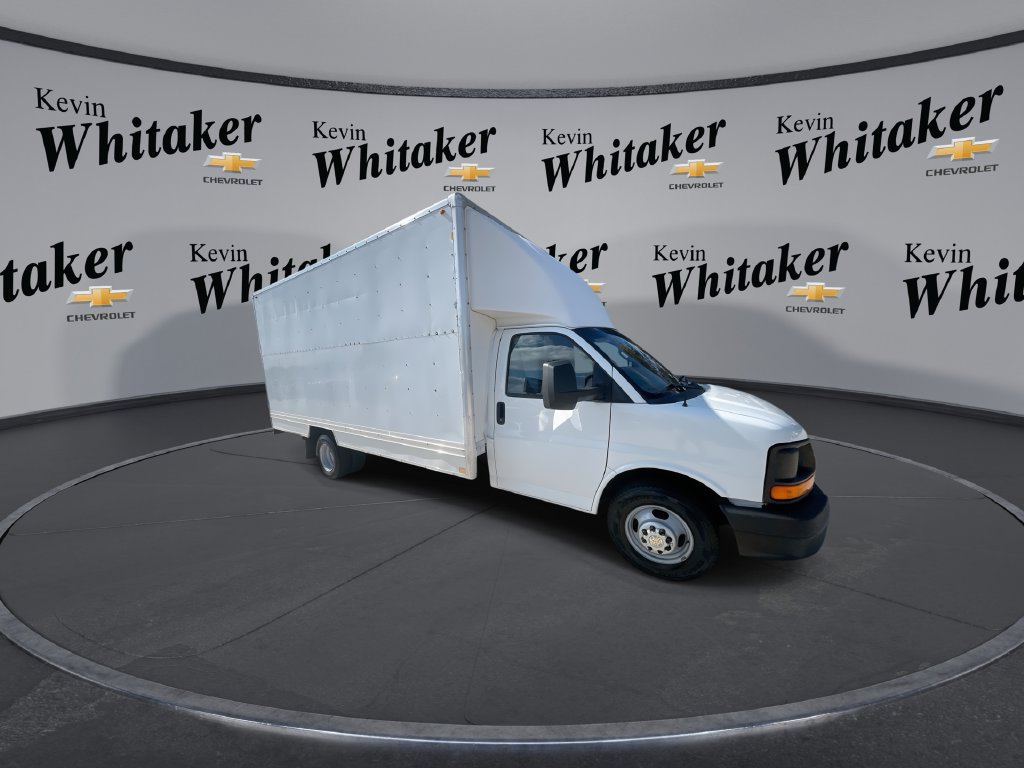 Used 2016 Chevrolet Express 3500 - photo 2