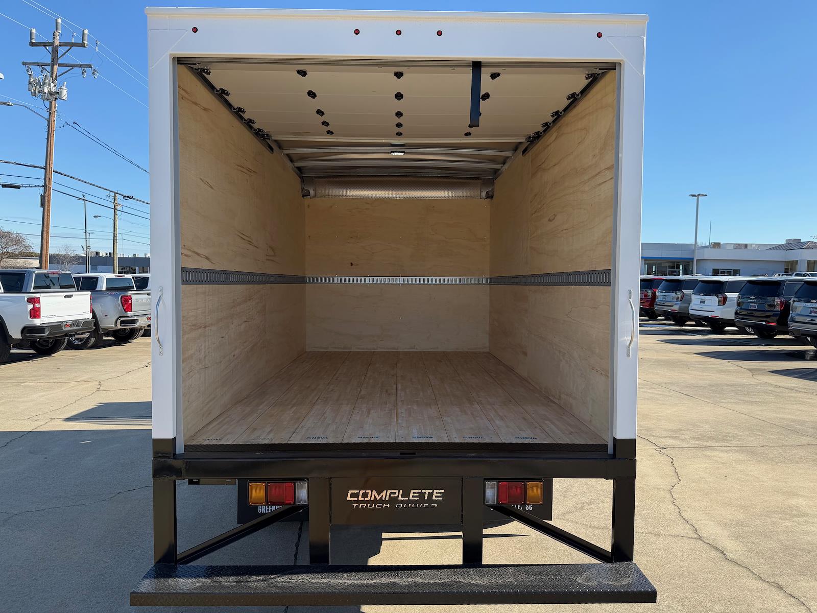 New 2025 Chevrolet LCF 4500 - photo 7