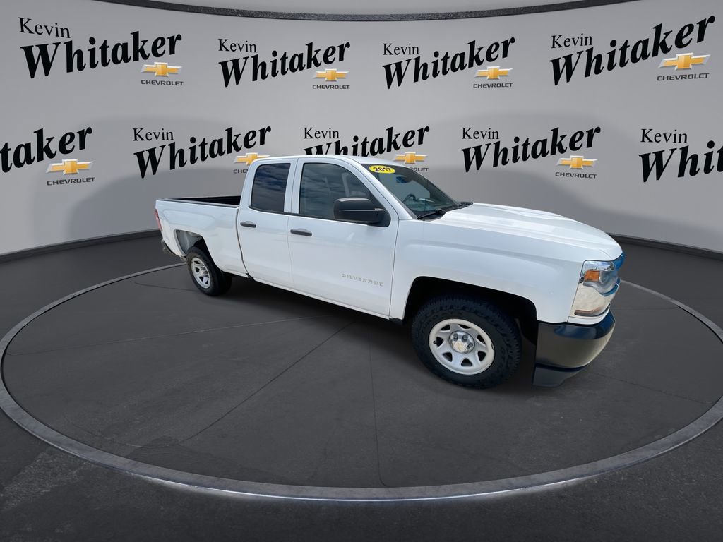 Used 2017 Chevrolet Silverado 1500 - photo 2