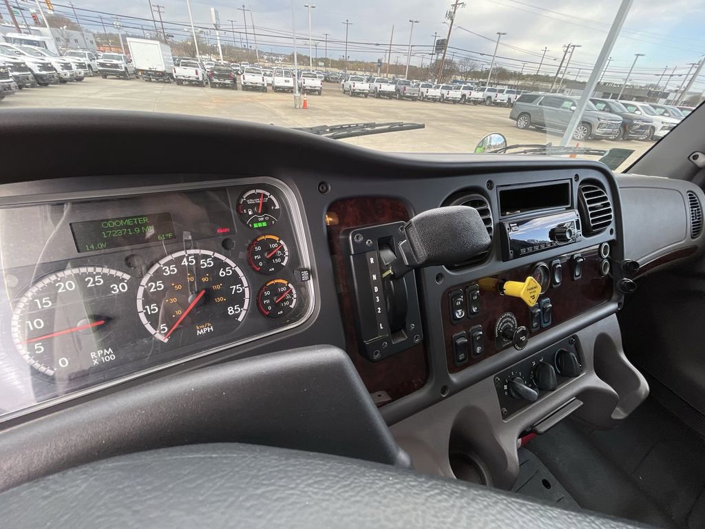 Used 2018 Freightliner M2 106 - photo 16