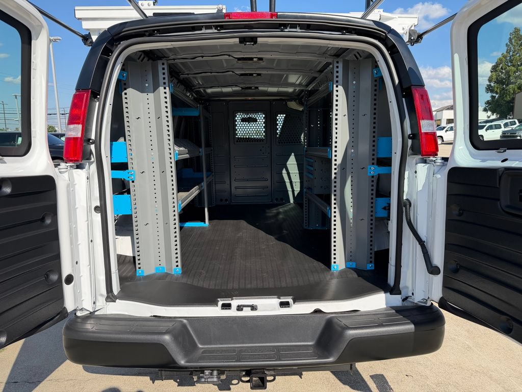 New 2026 Chevrolet Express 2500 - photo 2