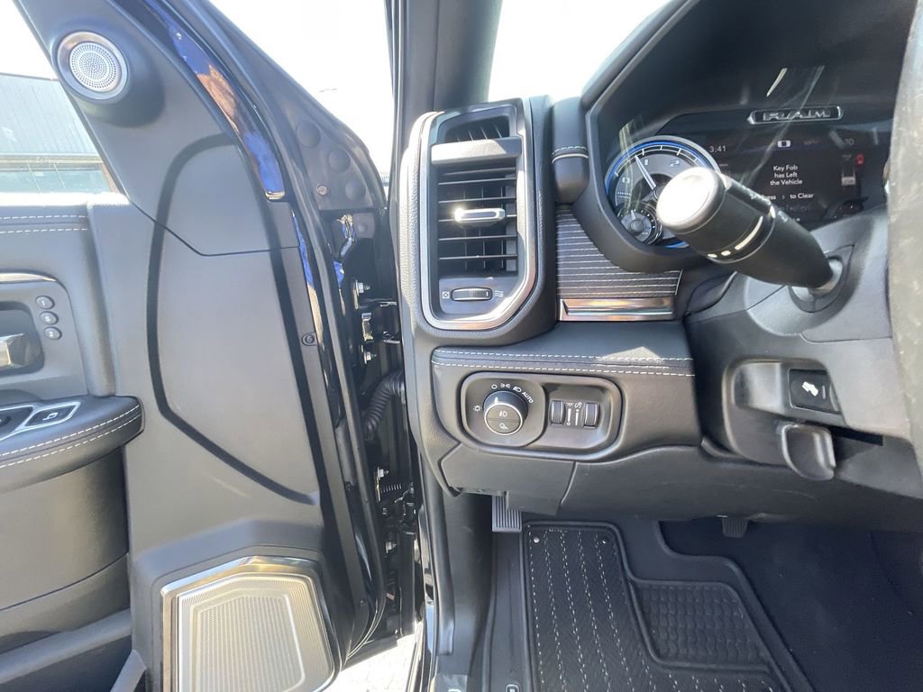 Used 2020 Ram 3500 - photo 19