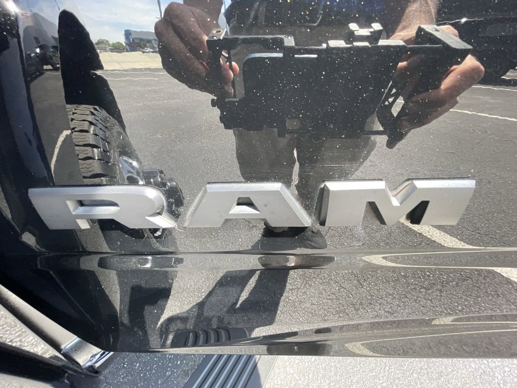 Used 2020 Ram 3500 - photo 33