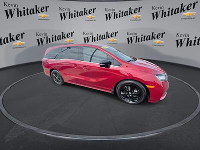 Used 2024 Honda Odyssey - photo 2