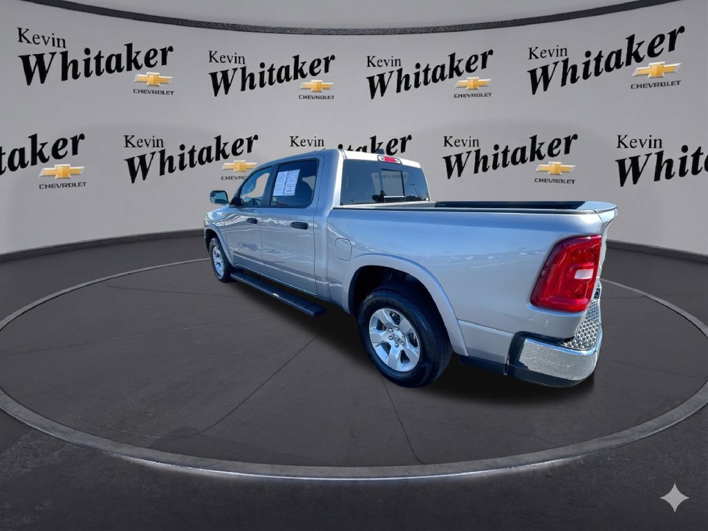 Used 2025 Ram 1500 - photo 2