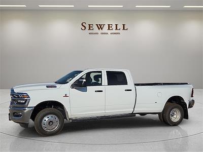 2026 Ram 3500 Crew Cab DRW 4x4 Pickup for sale #6651499 - photo 2