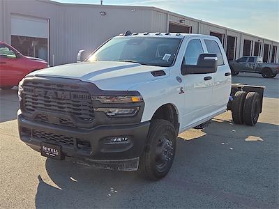 2026 Ram 3500 Crew Cab DRW 4x4 Cab Chassis for sale #6655821 - photo 1