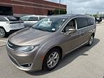 2017 Chrysler Pacifica FWD Minivan for sale #P09661 - photo 1