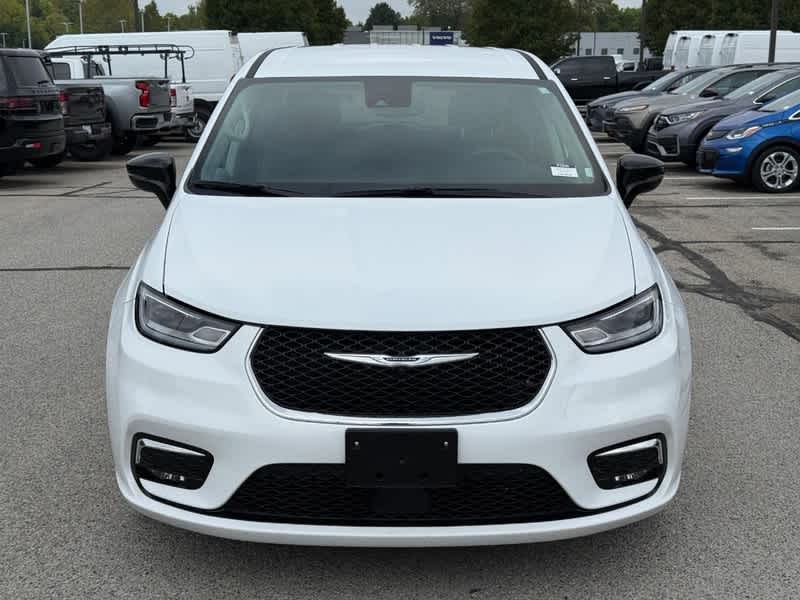 Used 2024 Chrysler Pacifica - photo 30