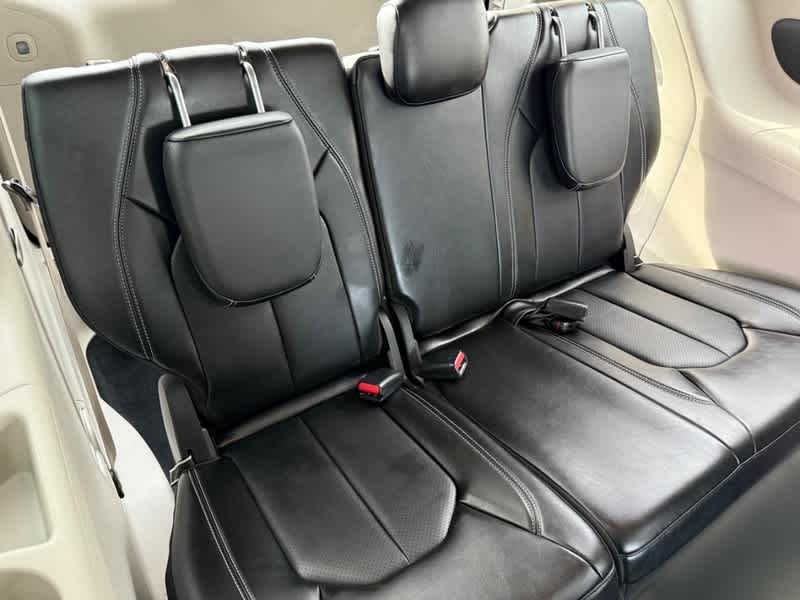Used 2024 Chrysler Pacifica - photo 14