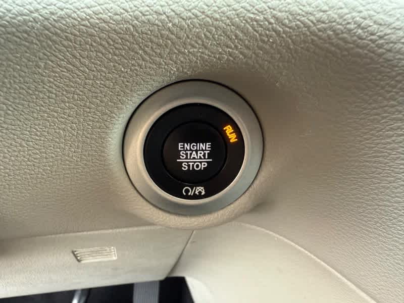 Used 2024 Chrysler Pacifica - photo 19