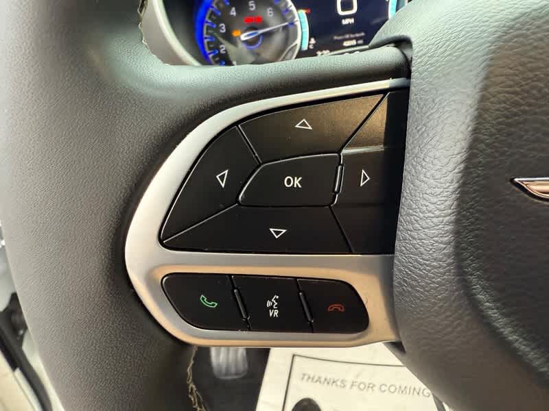 Used 2024 Chrysler Pacifica - photo 16