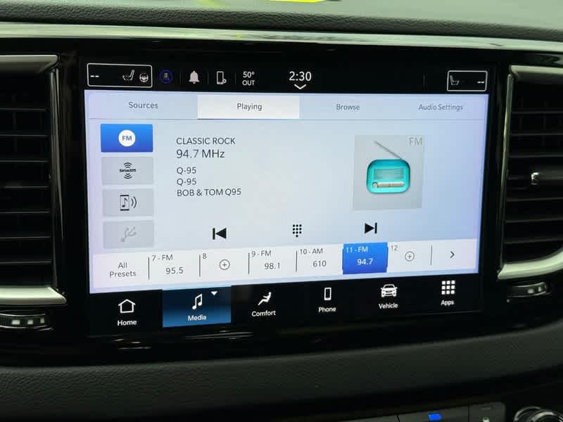 Used 2024 Chrysler Pacifica - photo 19