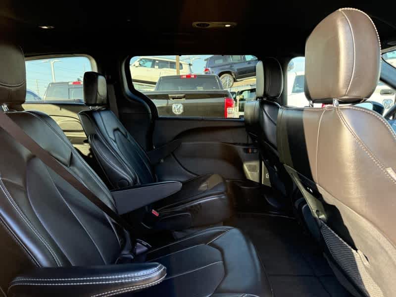 Used 2025 Chrysler Pacifica - photo 13
