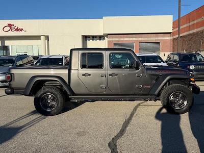 Used 2023 Jeep Gladiator - photo 1