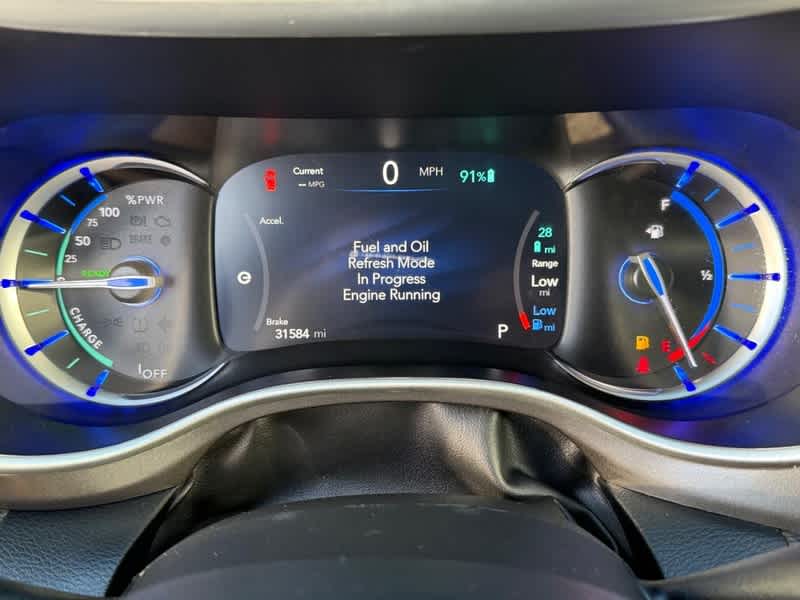 Used 2024 Chrysler Pacifica - photo 25