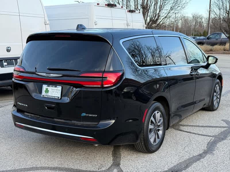 Used 2024 Chrysler Pacifica - photo 5