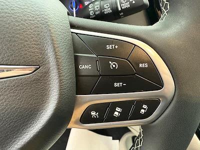 Used 2024 Chrysler Pacifica - photo 1