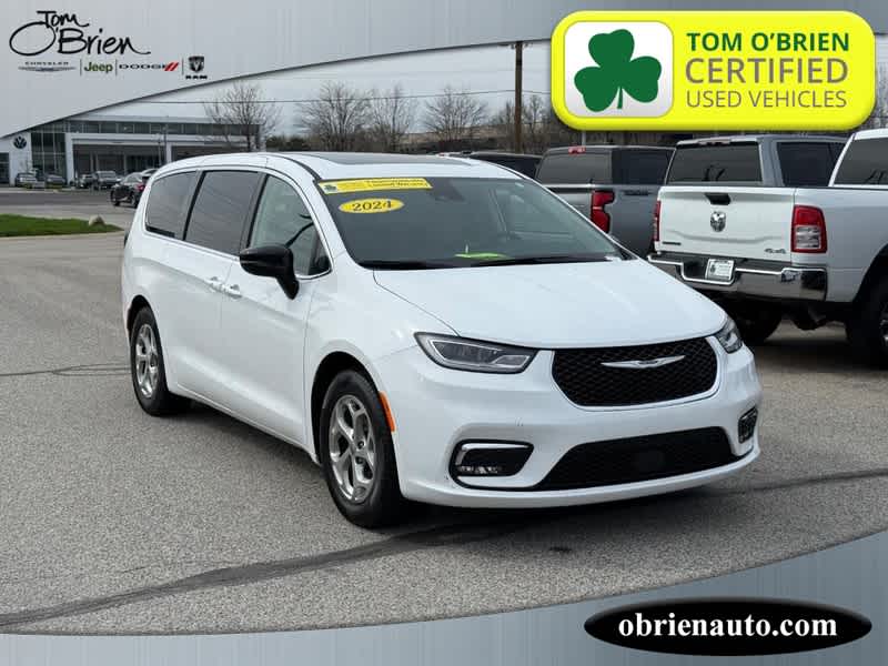 Used 2024 Chrysler Pacifica - photo 1