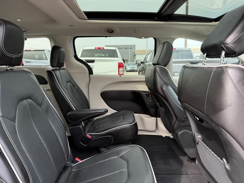 Used 2024 Chrysler Pacifica - photo 13
