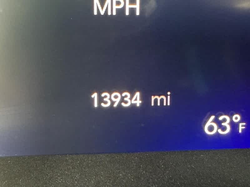 Used 2024 Chrysler Pacifica - photo 26