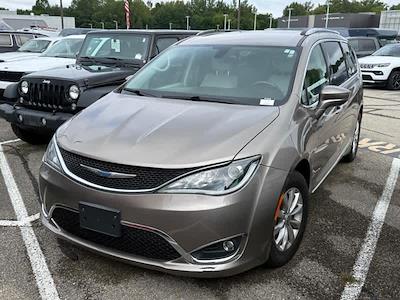 2018 Chrysler Pacifica FWD Minivan for sale #P1916 - photo 2
