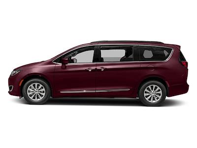 2017 Chrysler Pacifica FWD Minivan for sale #P19481 - photo 2