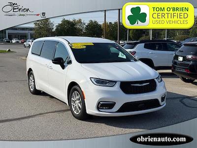 2025 Chrysler Pacifica FWD Minivan for sale #P1976 - photo 1