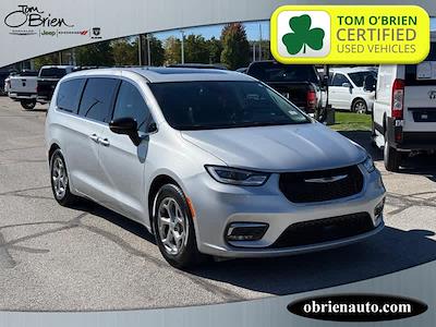 2024 Chrysler Pacifica FWD Minivan for sale #P1996 - photo 1