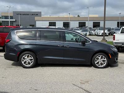 2020 Chrysler Pacifica FWD Minivan for sale #YV0061 - photo 2