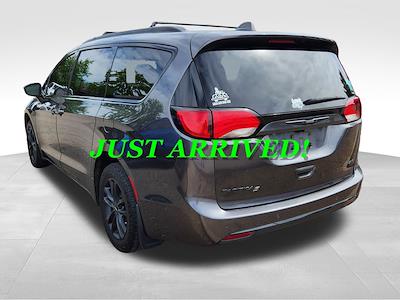 2020 Chrysler Pacifica AWD Minivan for sale #12920-1 - photo 2