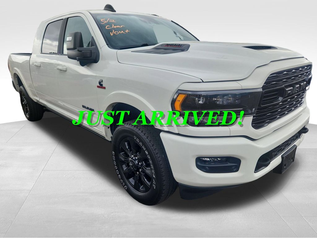Used 2024 Ram 2500 - photo 2
