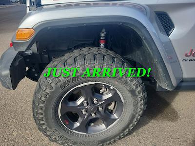 Used 2021 Jeep Gladiator - photo 1
