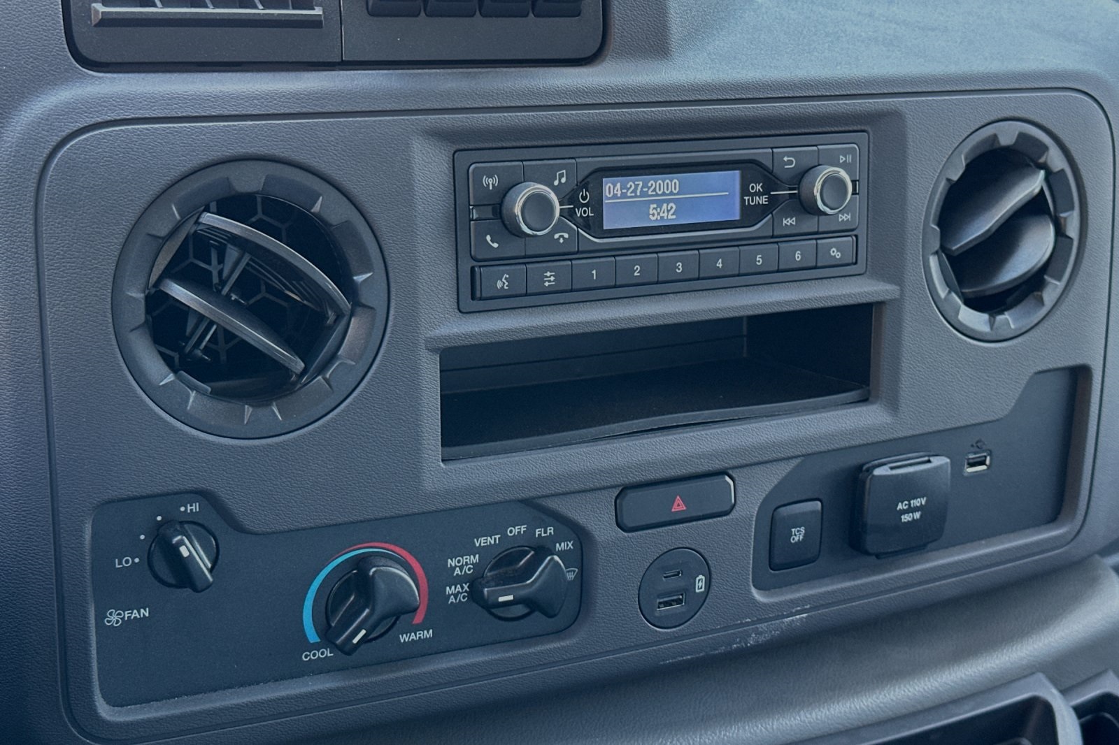 New 2025 Ford E-350 - photo 15