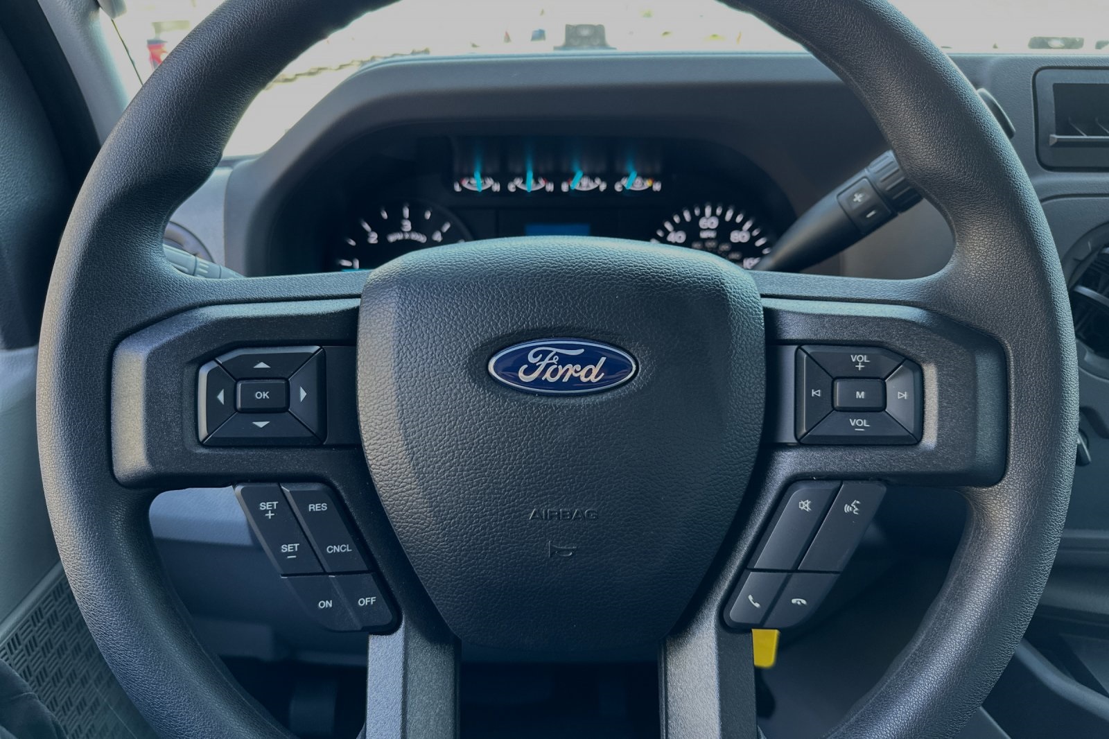 New 2025 Ford E-350 - photo 17