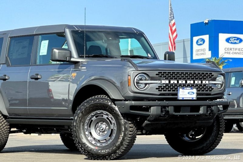 New 2025 Ford E-350 - photo 26