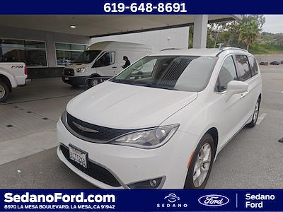 Used 2017 Chrysler Pacifica - photo 1